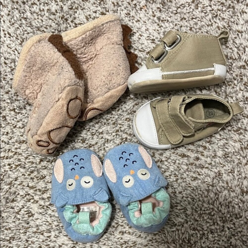 Carters Kids Moccasins in Blue and Tan